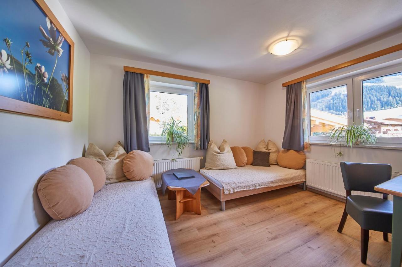 Am Zwoelferkogel Appartements Saalbach-Hinterglemm Extérieur photo