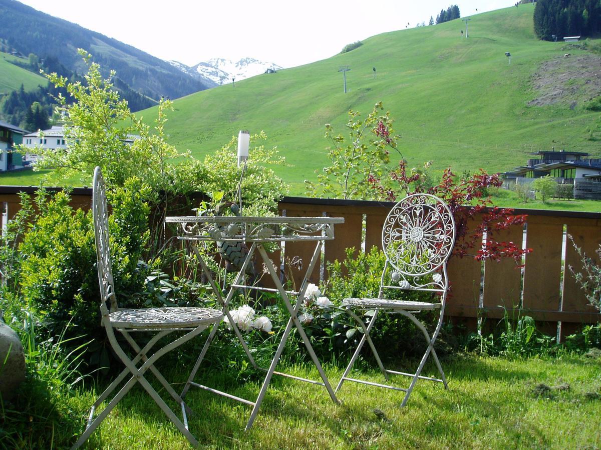 Am Zwoelferkogel Appartements Saalbach-Hinterglemm Extérieur photo